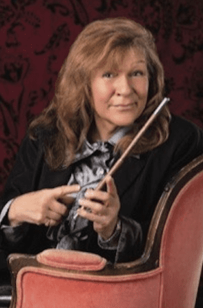 Connie Elstun – Magician